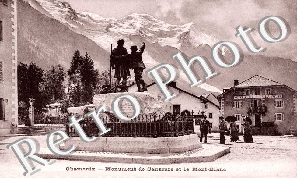 MONUMENT de Saussure et le Mont-Blanc