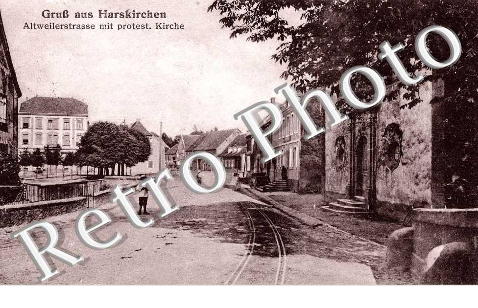 altweilerstrasse mit protest, kirche