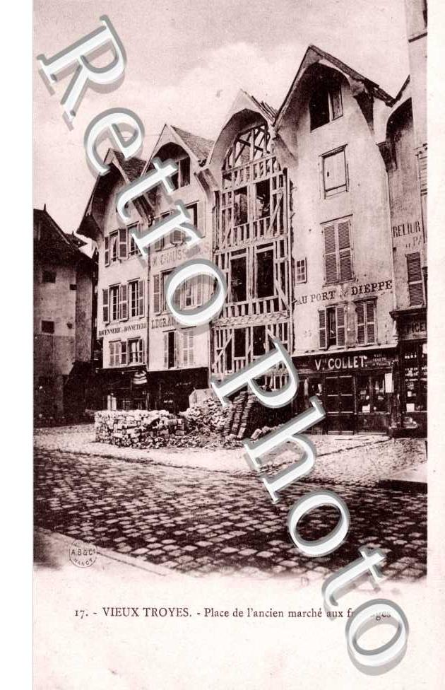 PLACE DE L'ANCIEN MARCHE AUX FROMAGES