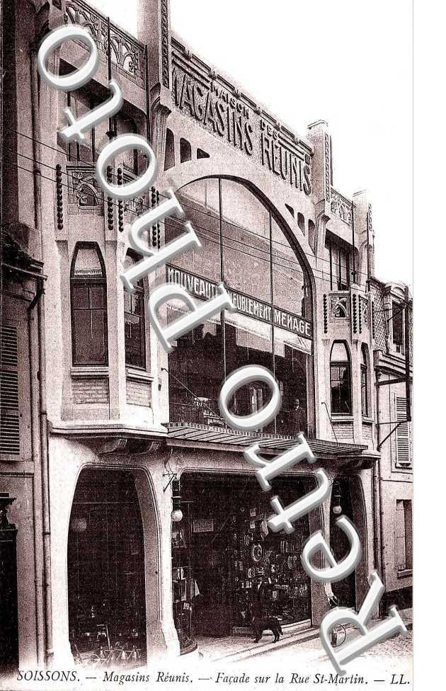 magasins Reunis. facade sur la Rue St Martin