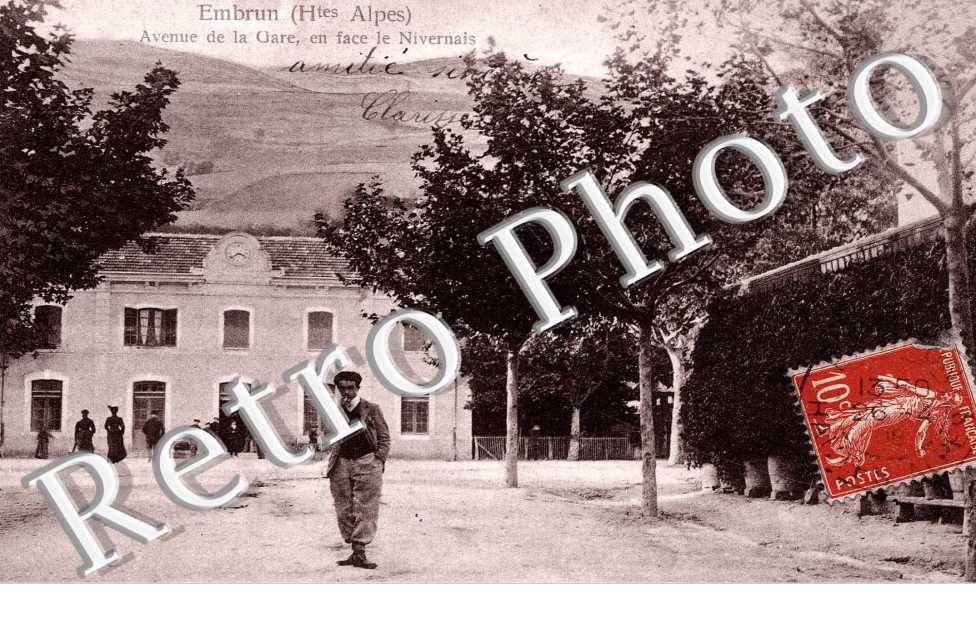avenue de la gare, en face le Nivernais