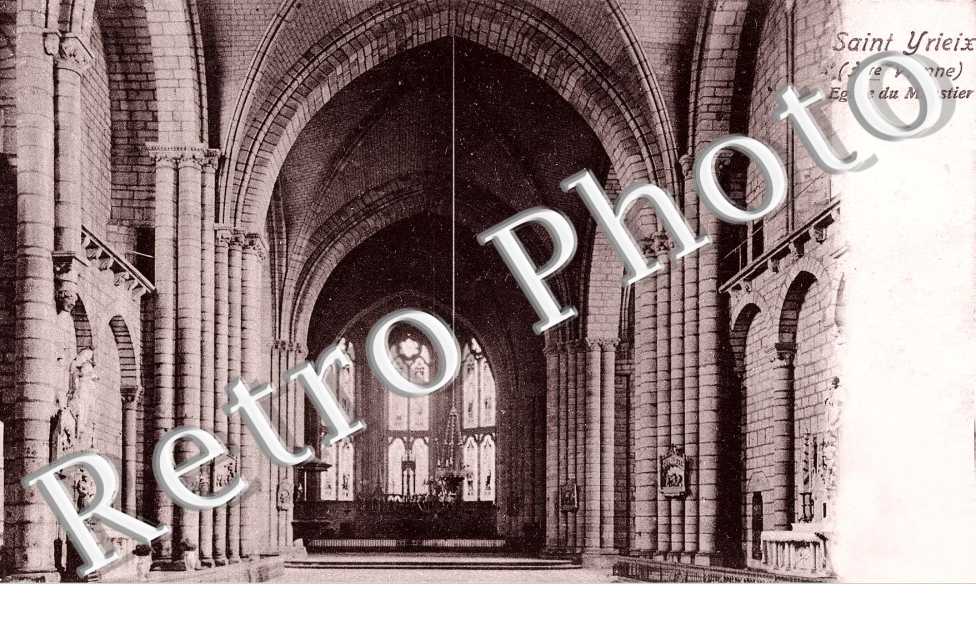 Intérieur de l&#039;Eblise du Moustier