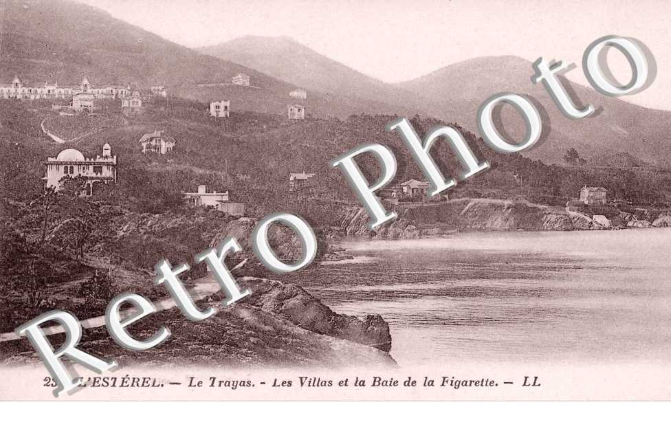 LES VILLAS ET LA BAIE