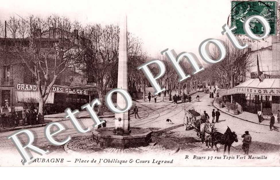 Place de l&#039;Obelisque et Cours Legrand