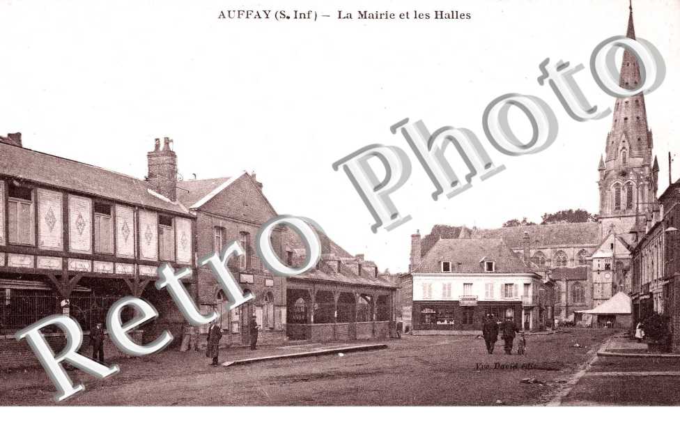 LA MAIRIE ET LES HALLES