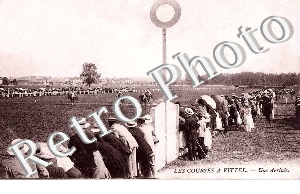 Le Champ de Courses - Une Arrivée