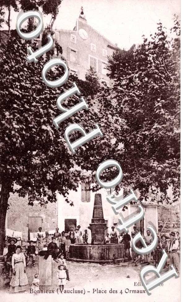 Place des 4 Ormeaux