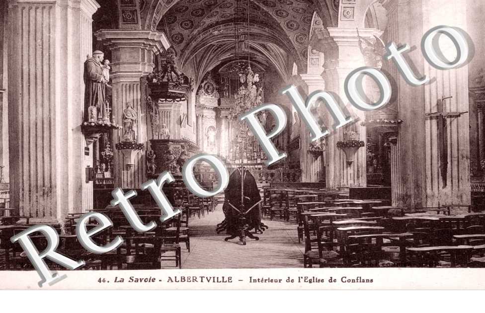 interieur de l&#039;eglise de Conflans