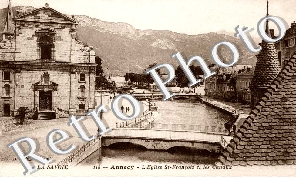 eglise Saint Francois et les canaux