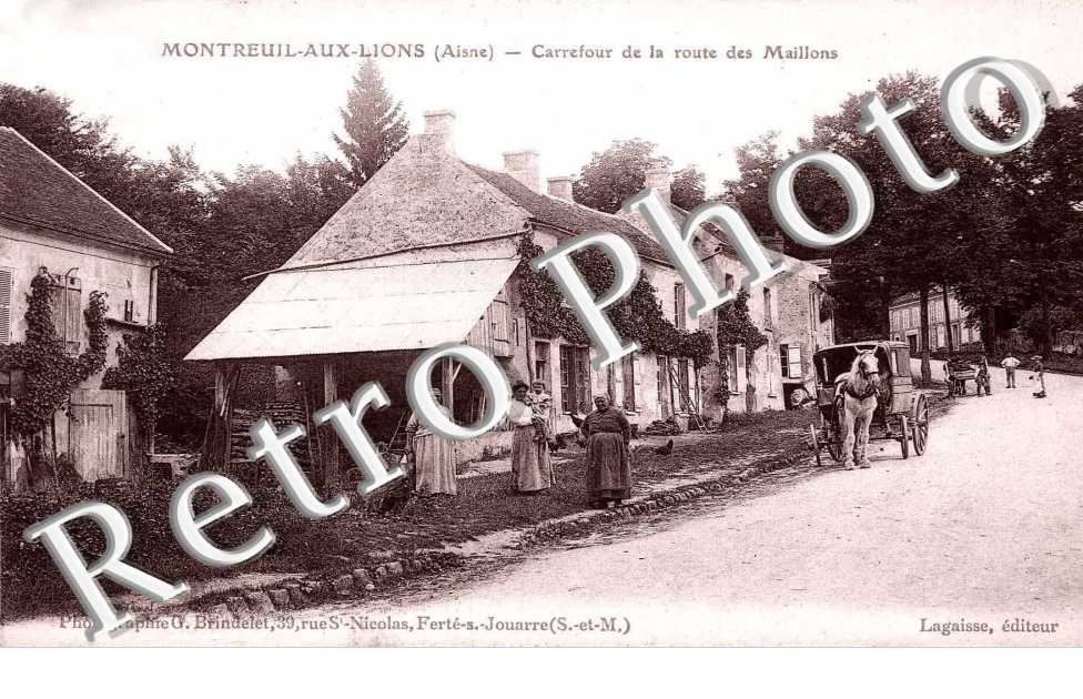 Carrefour de la route des Maillons