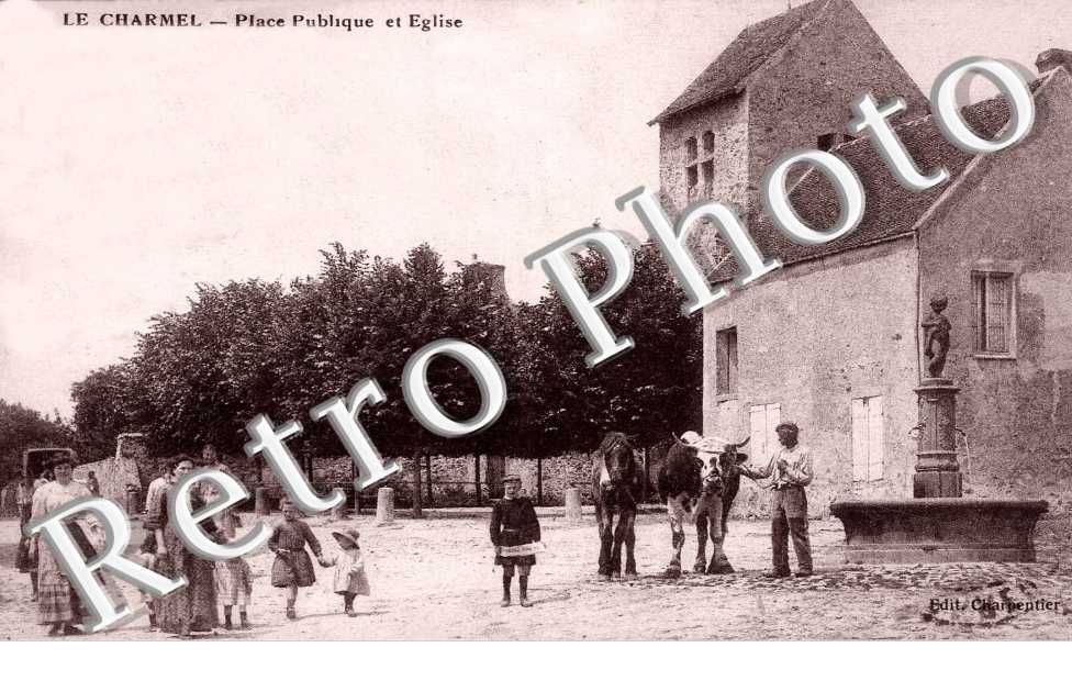 Place publique et eglise