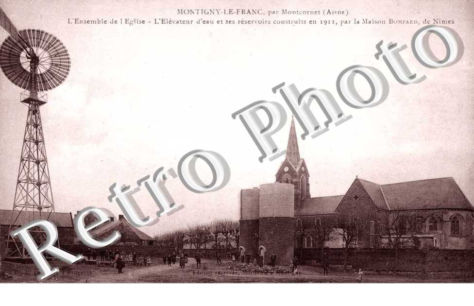 L&#039;église L&#039;élévateur d&#039;eau et ses réservoirs construits en 1911 par la Maison Bompard