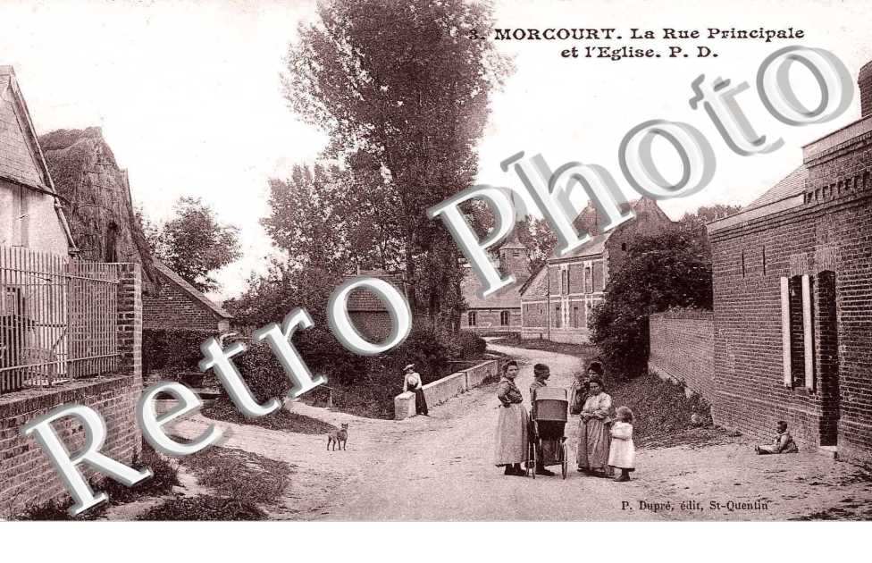 la rue principale et l&#039;église