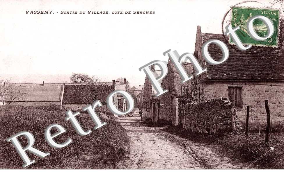 Sortie du Village côté Serches