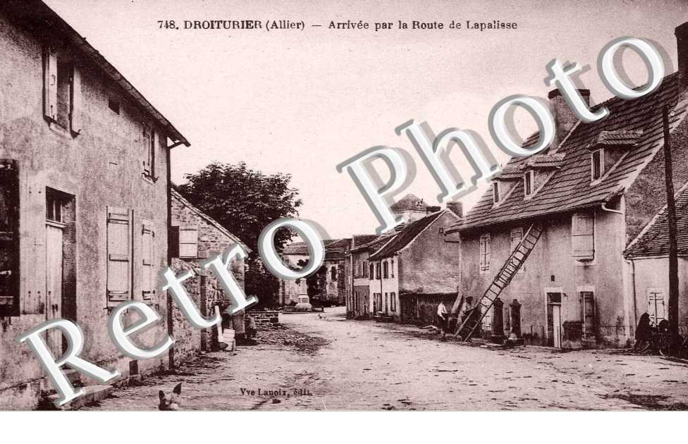 Avenue par la Route de Lapalisse