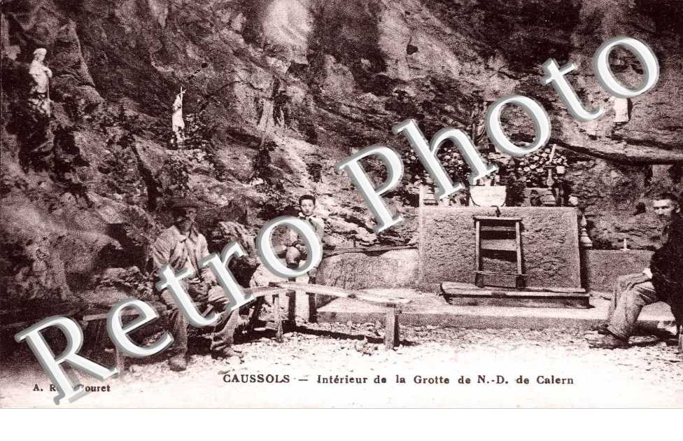 interieur de la grotte de N.-D. de Calern