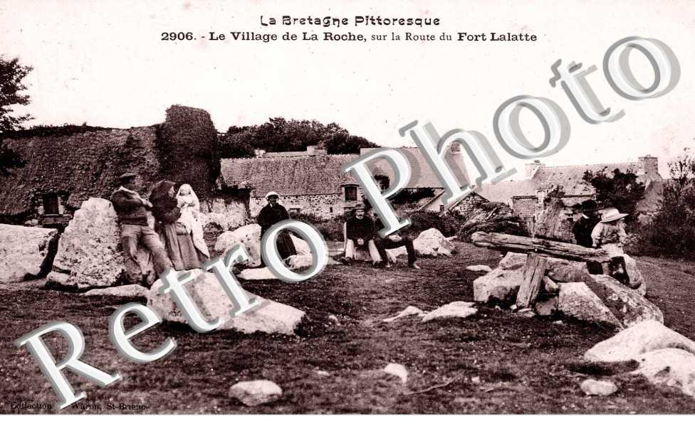 le village de La Roche sur la route de Fort Lalatte