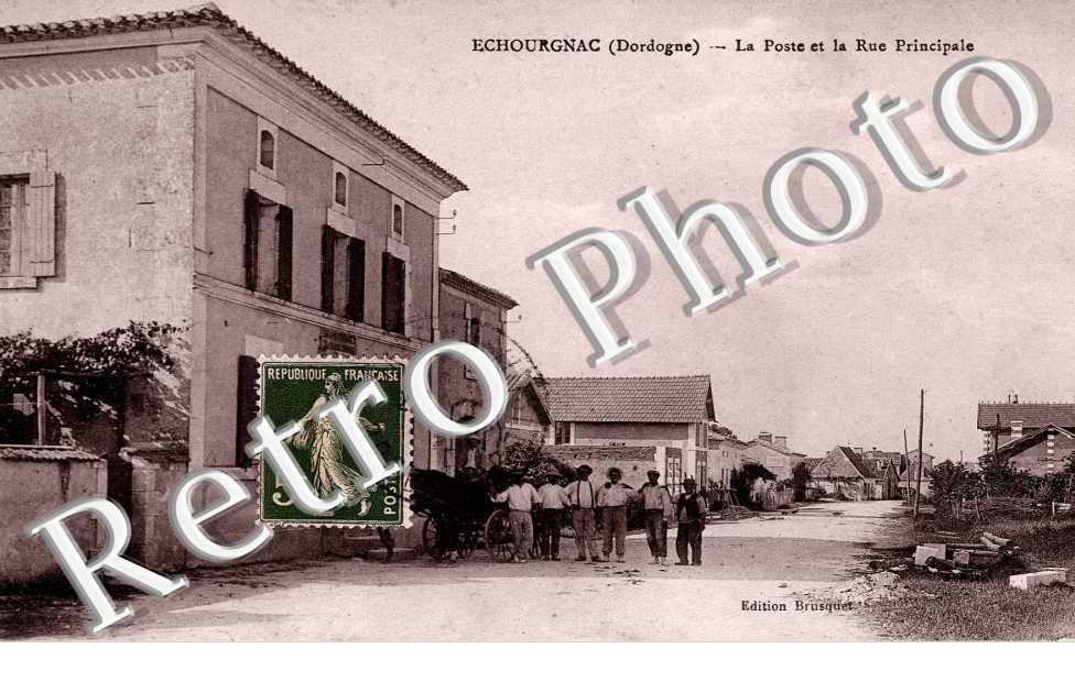 La poste et la rue principale