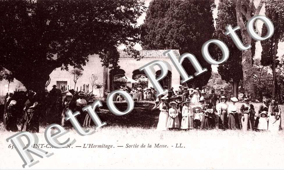 Hermitage - sortie de la messe