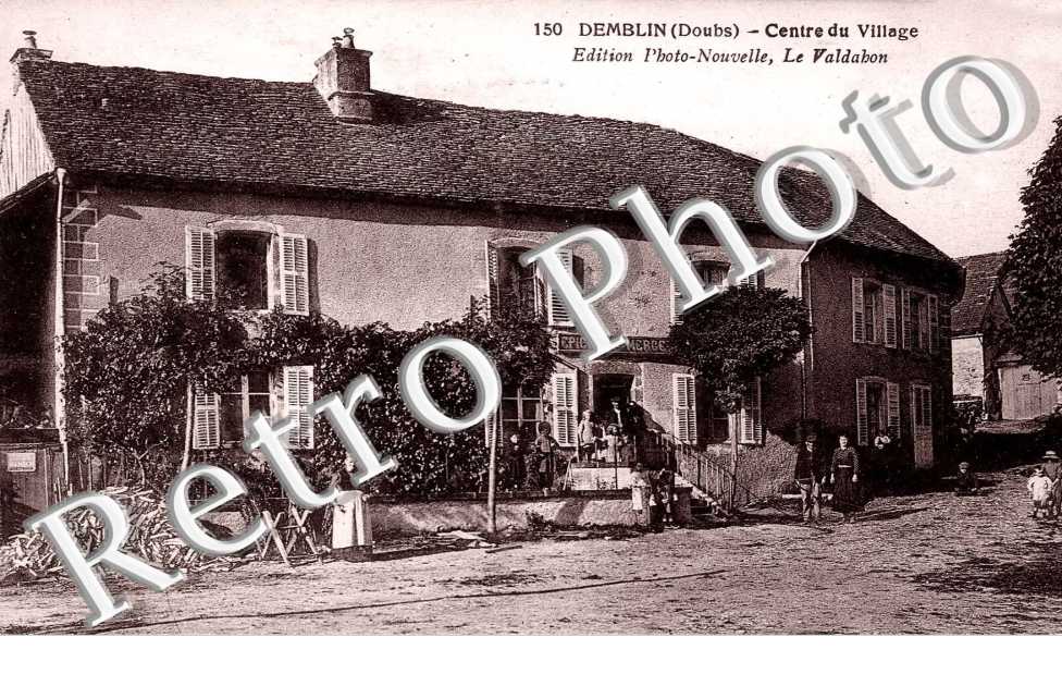 Demblin Centre du village