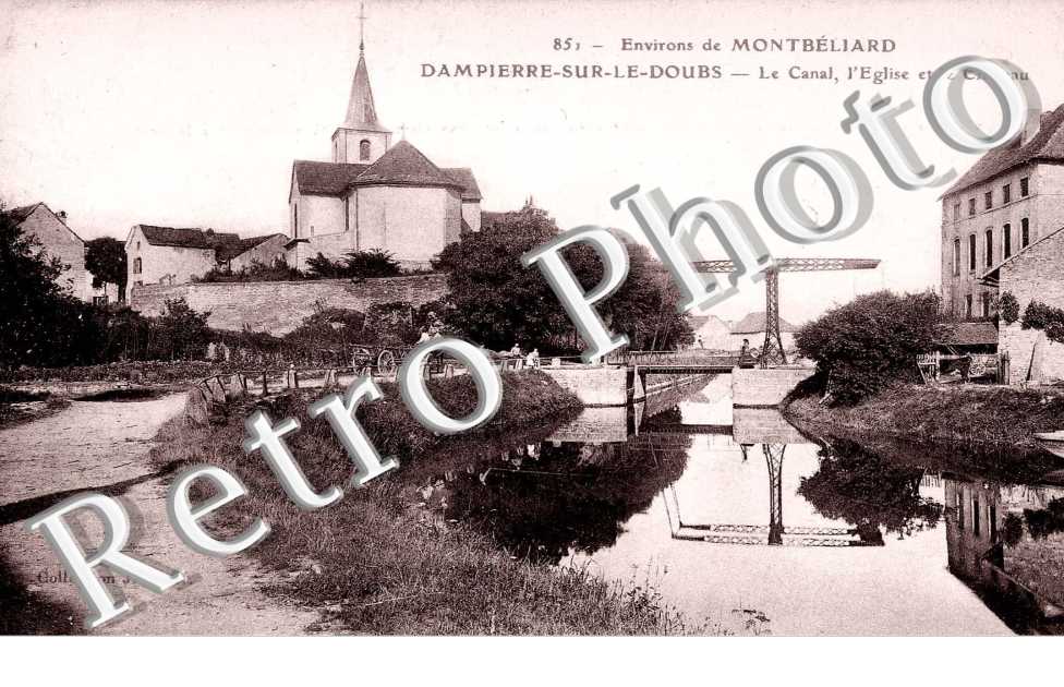 Le Canal, l&#039;Eglise et le Chateau