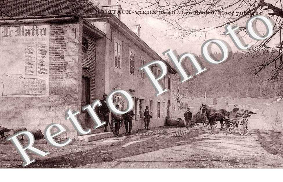 les ecoles Place publique
