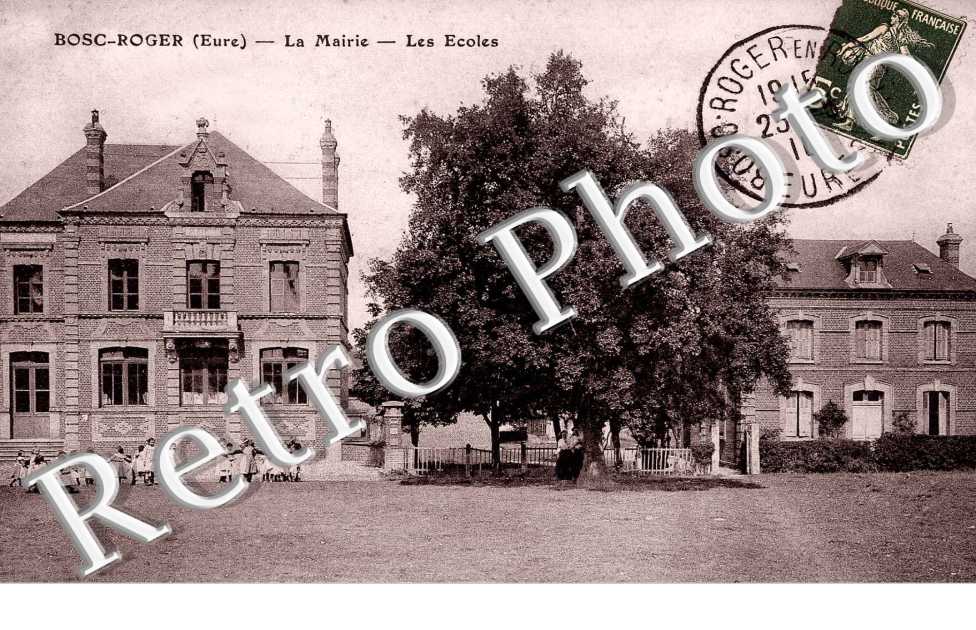 La mairie et les ecoles
