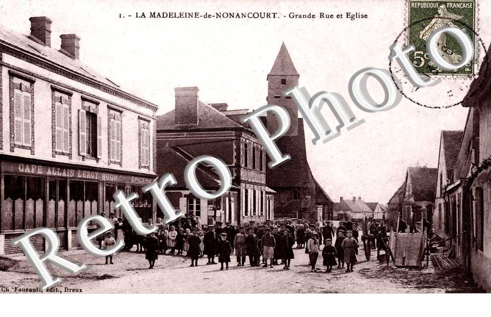 Grande rue et eglise