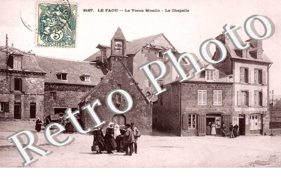 le vieux moulin , la chapelle