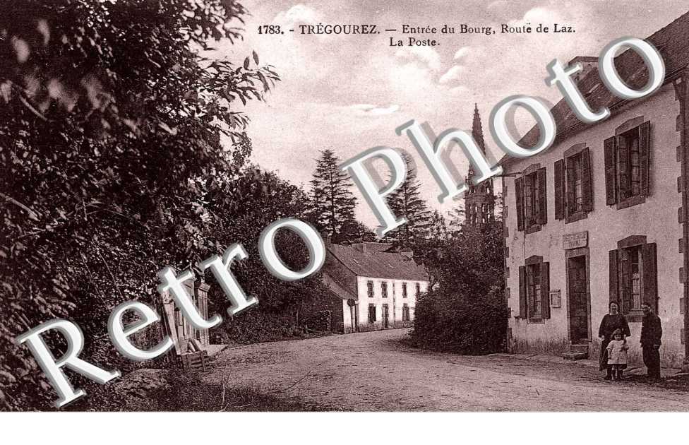 entree du bourg  Route de Laz La Poste
