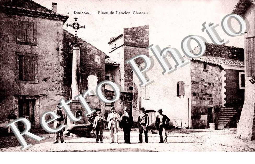 Place de l&#039;ancien chateau