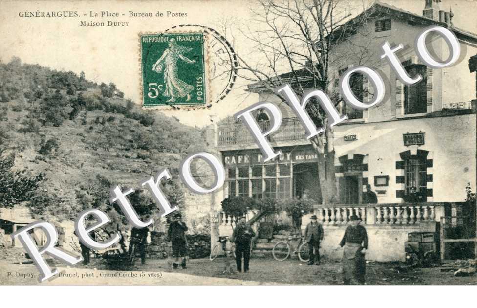 La place - bureau de poste - Maison Dupuy