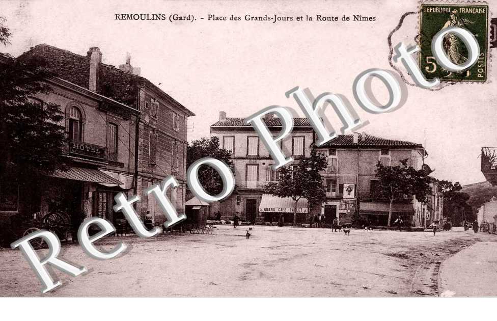 place des grands jours et la route de Nimes