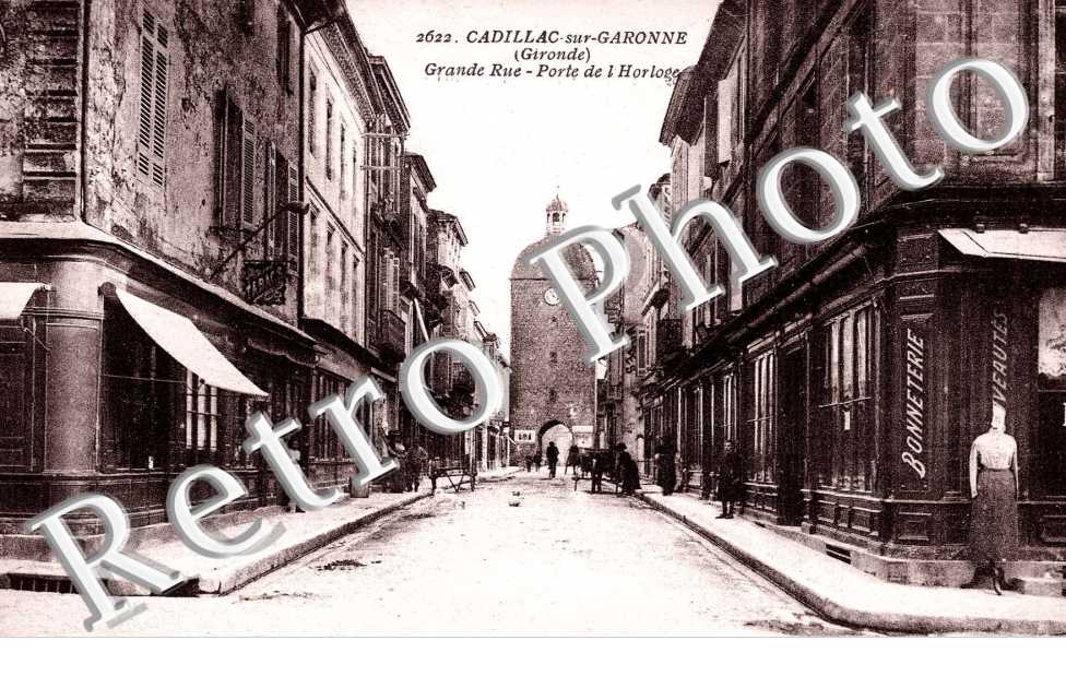 grande rue - porte de l&#039;horloge
