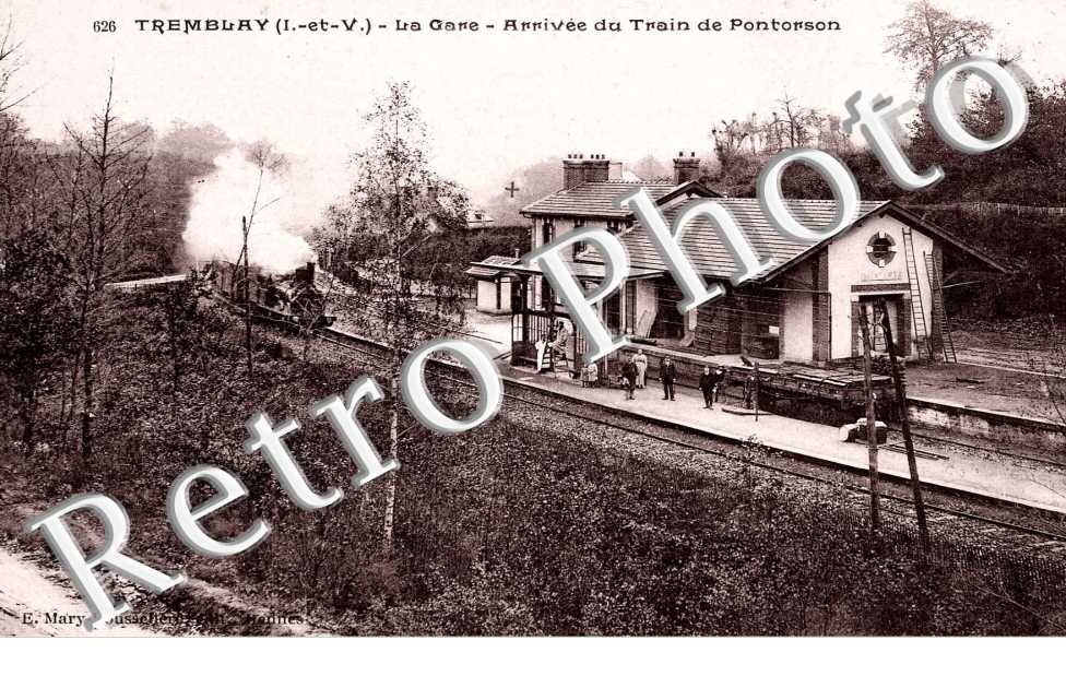 la gare - arrivee du train Pontorson