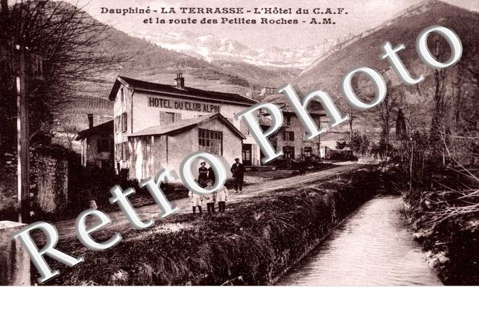 l&#039;hotel du C.A.F. et la route des petites roches Hotel du Club Alpin