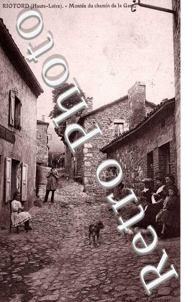 montee du chemin de la gare