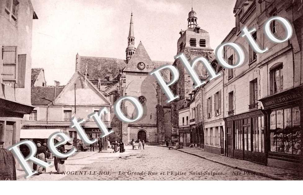Grande rue et l&#039;eglise St-Sulpice