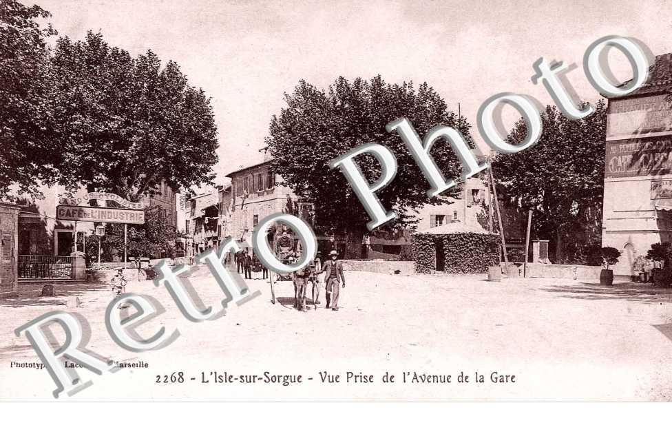 Vue Prise de l'Avenue de la Gare