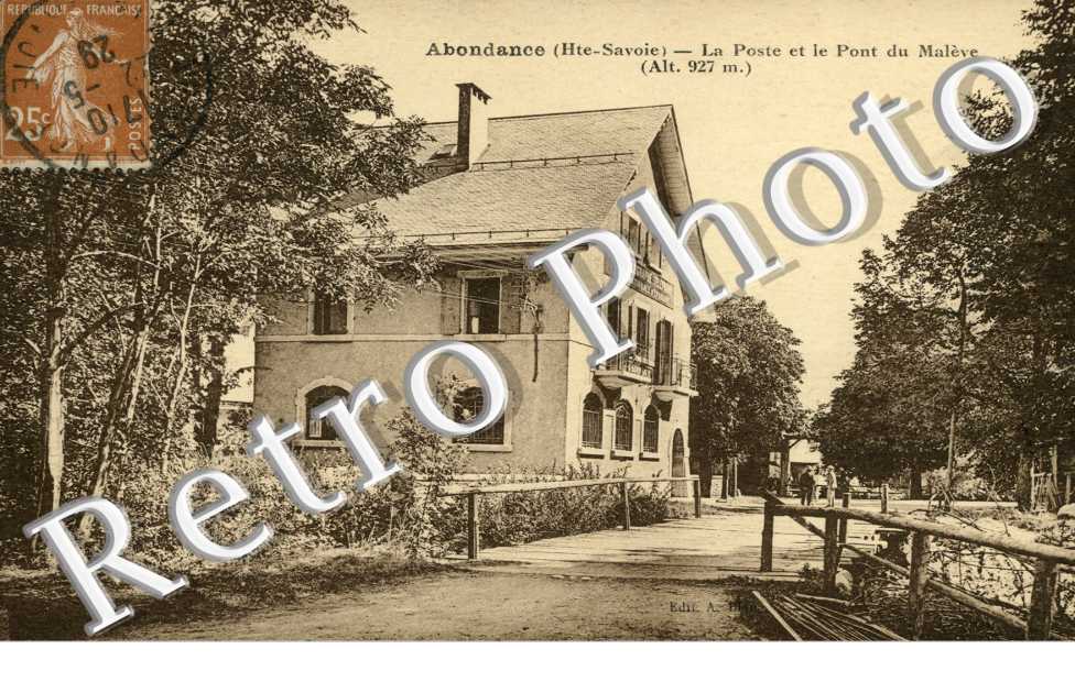 La poste et le pont du Maleve