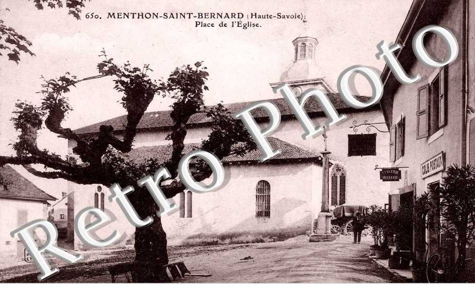 Place de l&#039;eglise - epicerie
