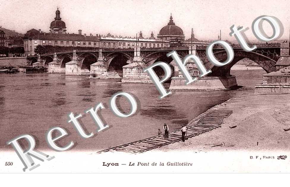LE PONT DE LA Guillotiere