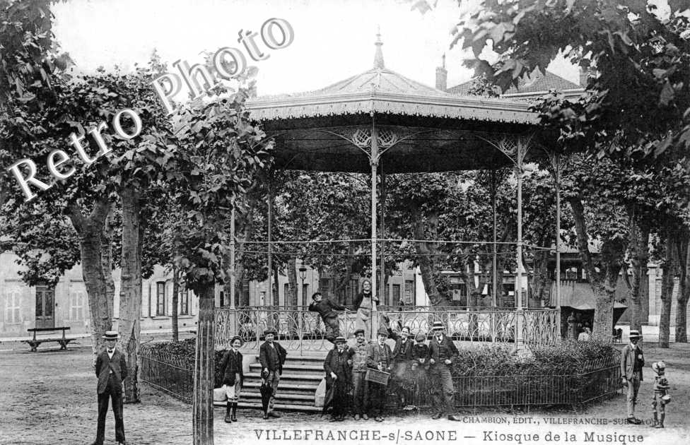 KIOSQUE A MUSIQUE Place de la Sous-Préfecture