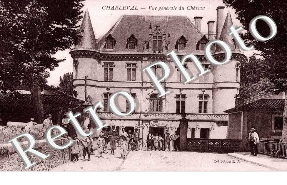 Vue generale du chateau