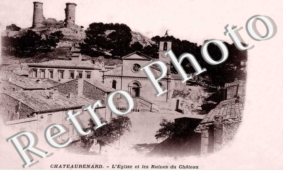 L&#039;Eglise et les Ruines du Chateau