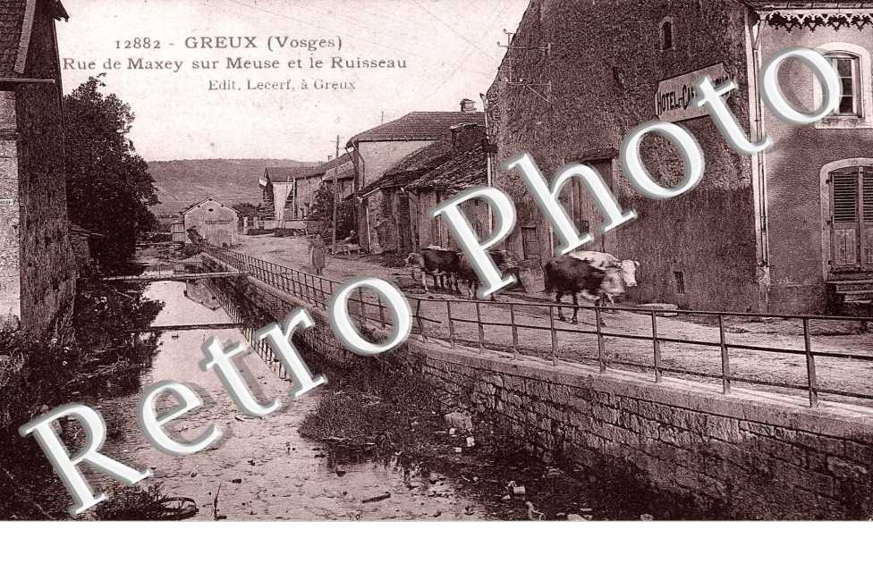 Rue de Maxey sur Meuse et le Ruisseau