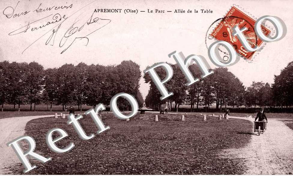 Le Parc - Allée à la Table