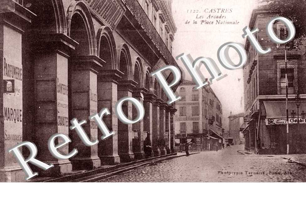Les Arcades de la Place Nationale