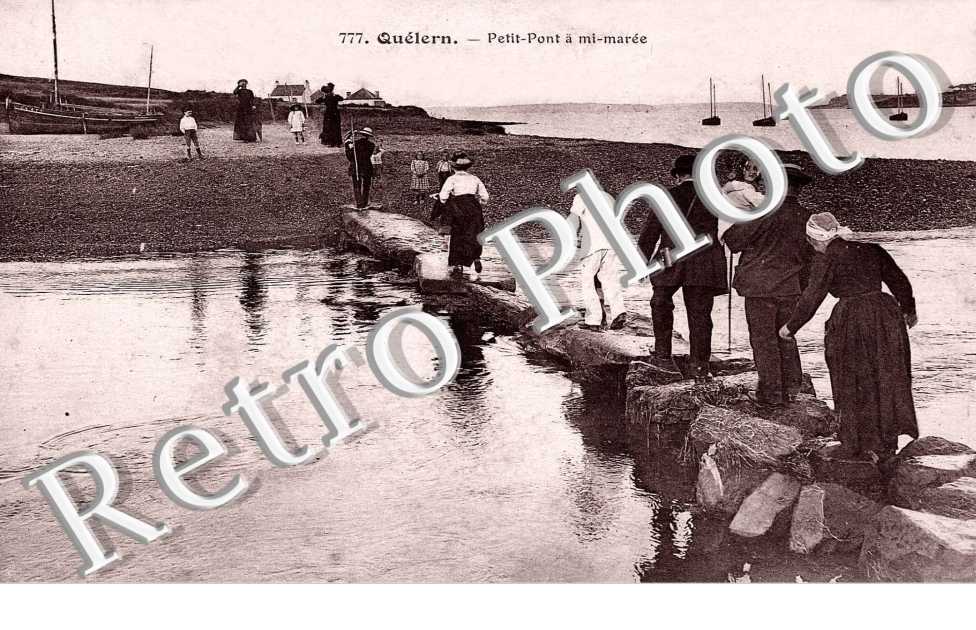 Petit Pont à Mi Marée