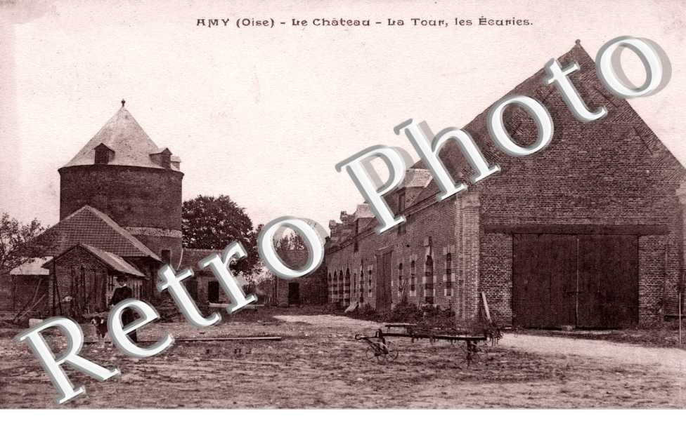 Le chateau - la tour - les ecuries